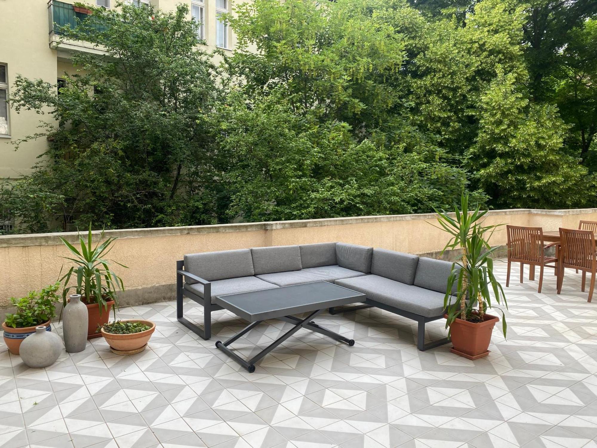 Superb With Ac 40 Sqm Terrace In The Greens Of Buda Centre Budapeste